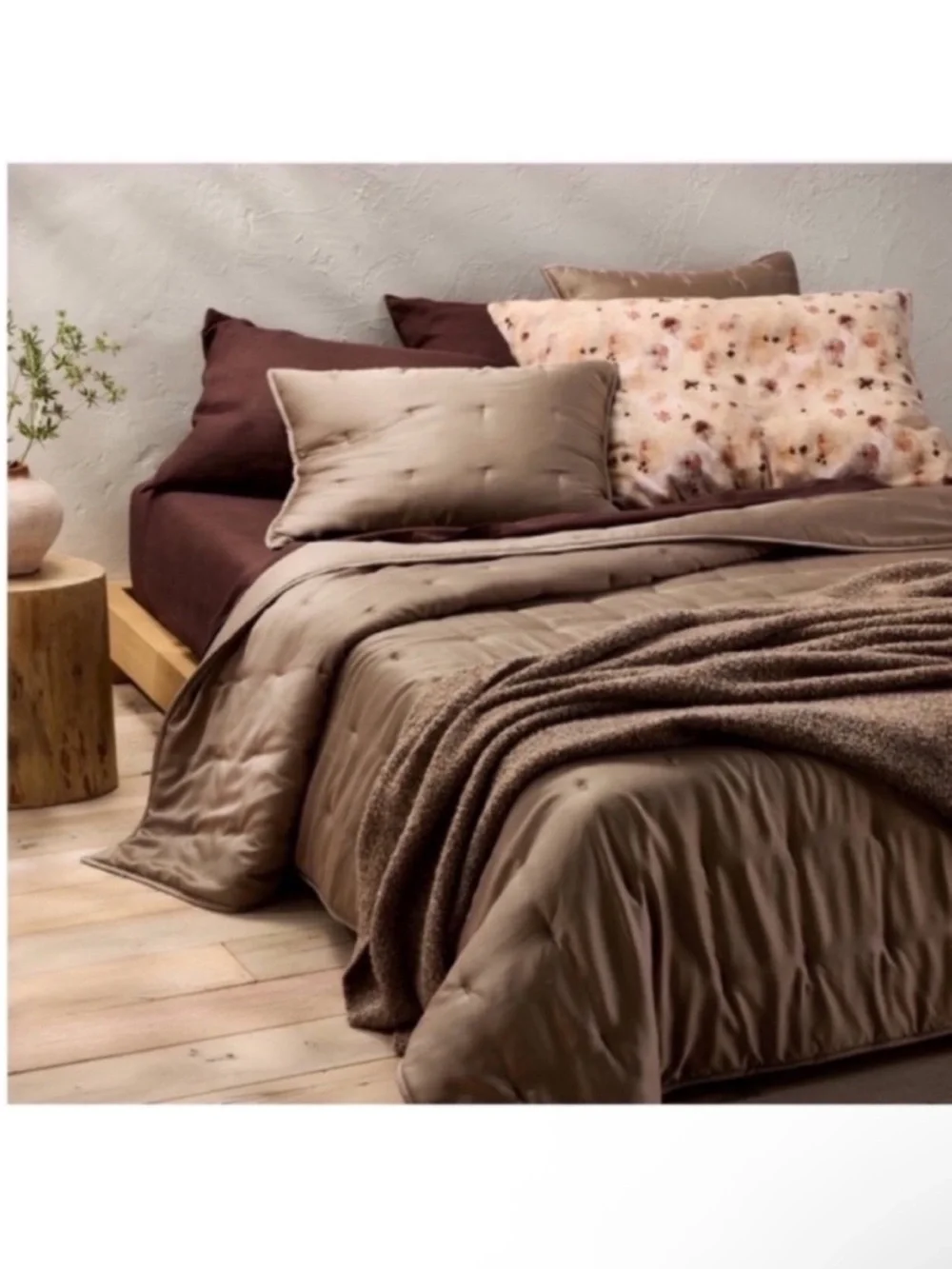 NWT Full/Queen Rayon from Bamboo Quilt Fig - Casaluna